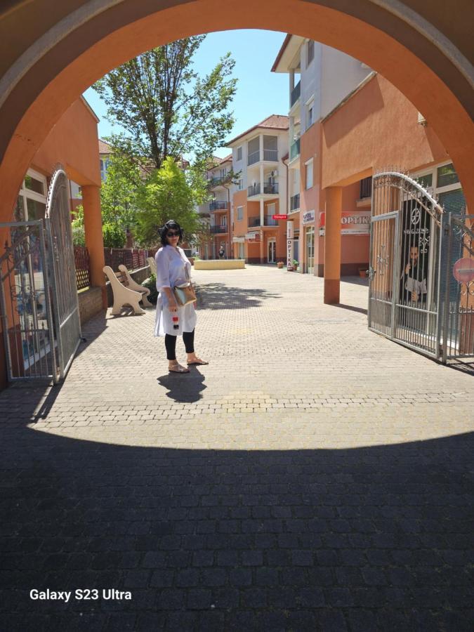 Tilla Apartman Hajdúszoboszló Exterior foto