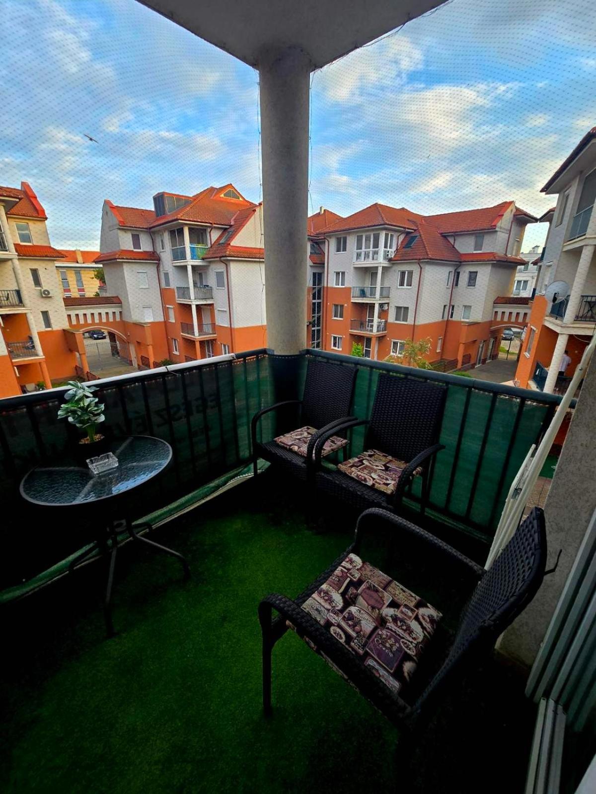 Tilla Apartman Hajdúszoboszló Exterior foto